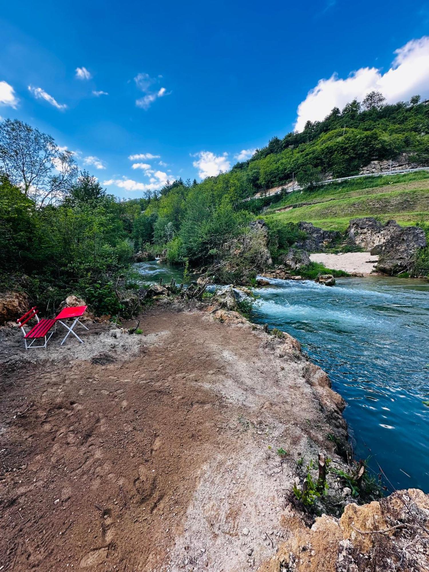 Apart Cobras Jajce Exterior foto